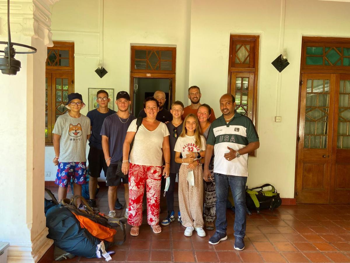 Kandy Garden Villa Bagian luar foto
