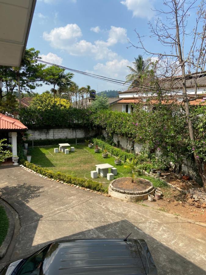 Kandy Garden Villa Bagian luar foto
